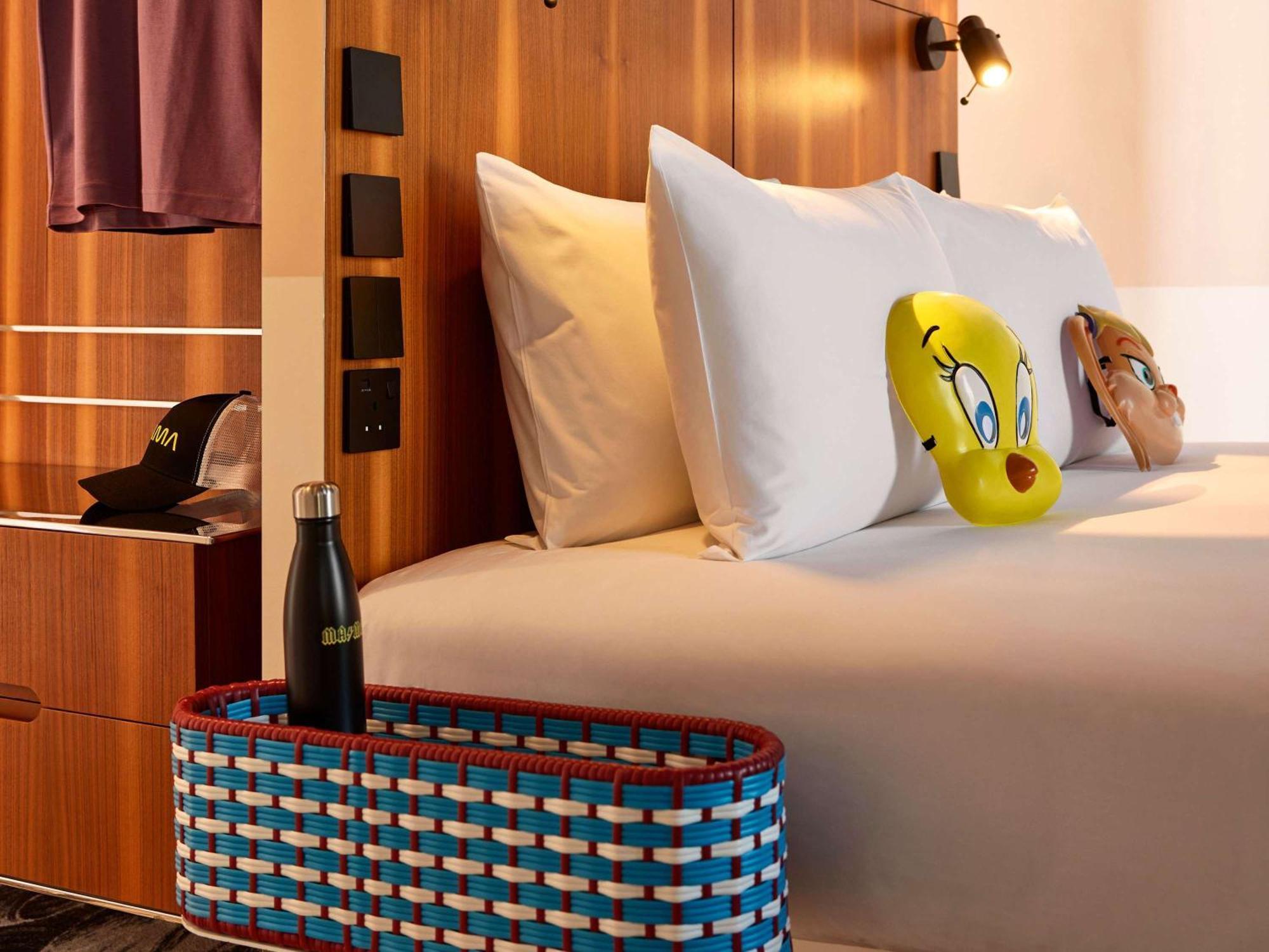 Mama Shelter Dubai Hotell Exteriör bild