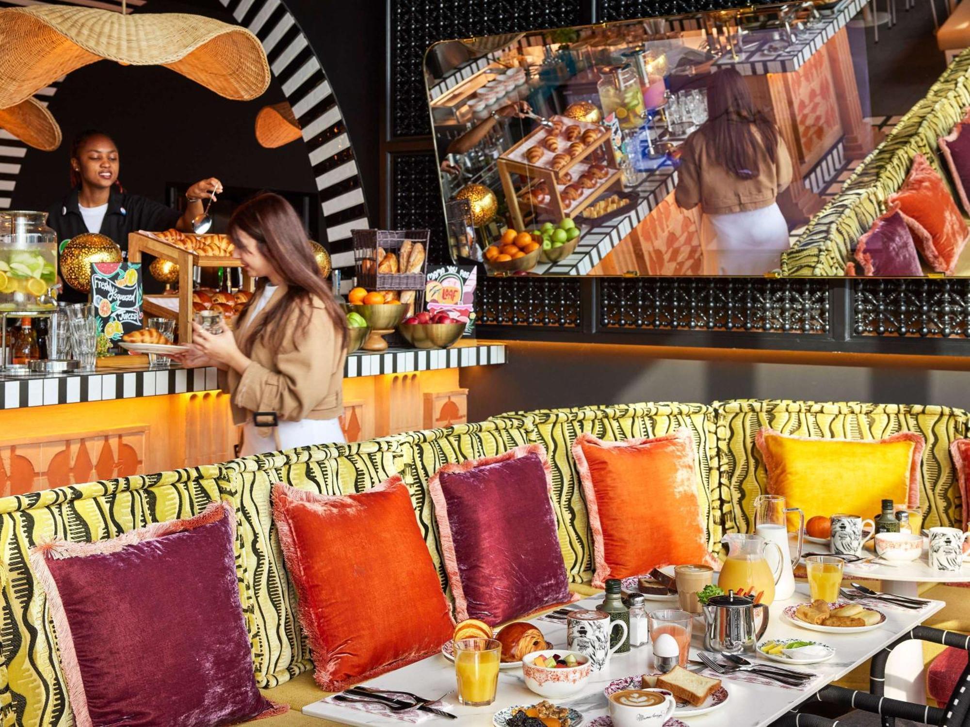 Mama Shelter Dubai Hotell Exteriör bild