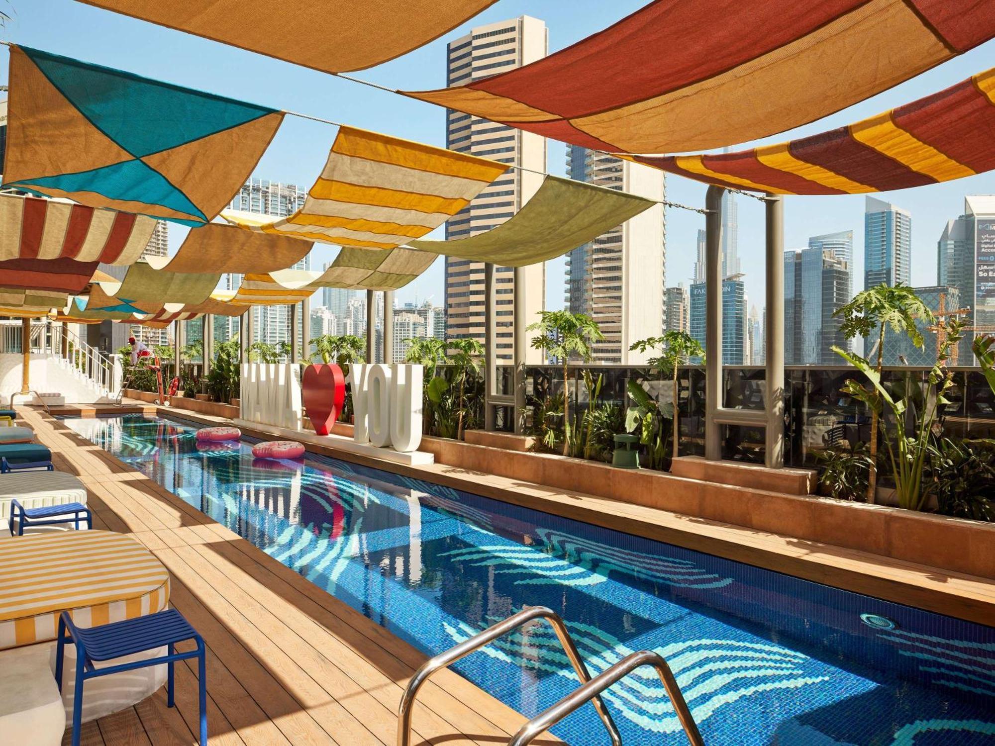 Mama Shelter Dubai Hotell Exteriör bild