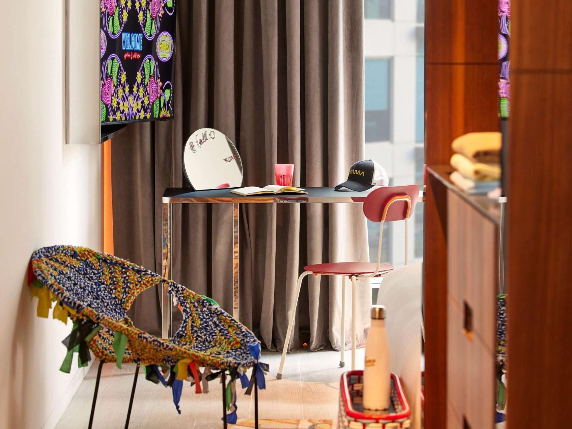Mama Shelter Dubai Hotell Exteriör bild